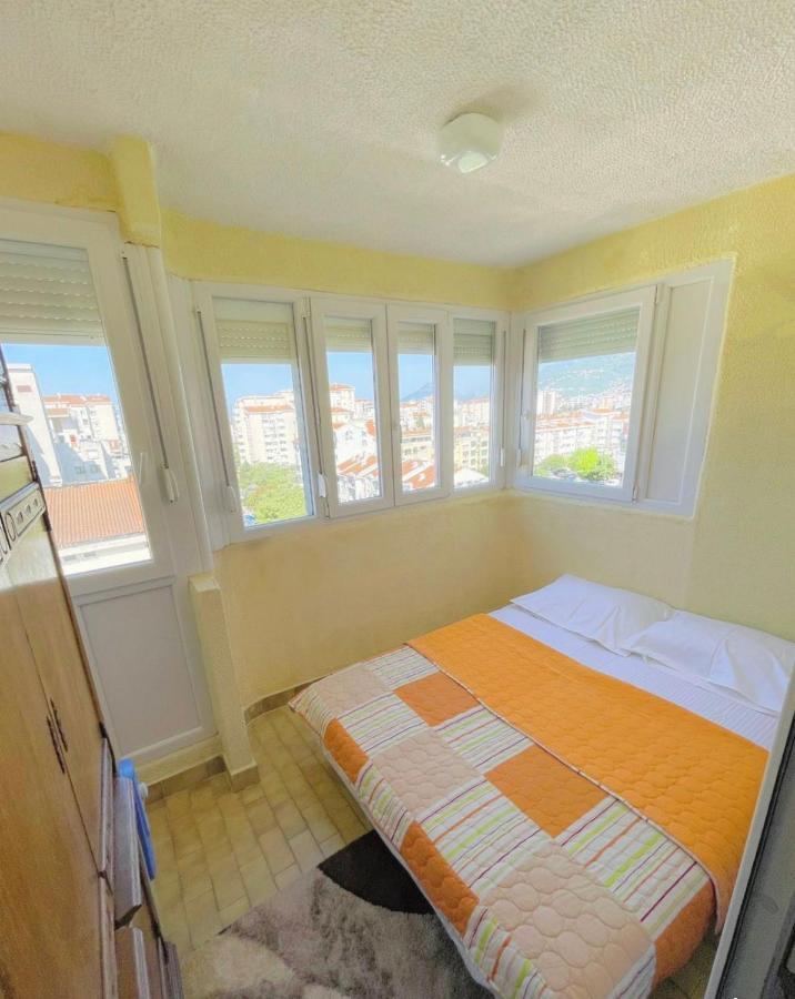 D&N Apartman Bar Exteriör bild